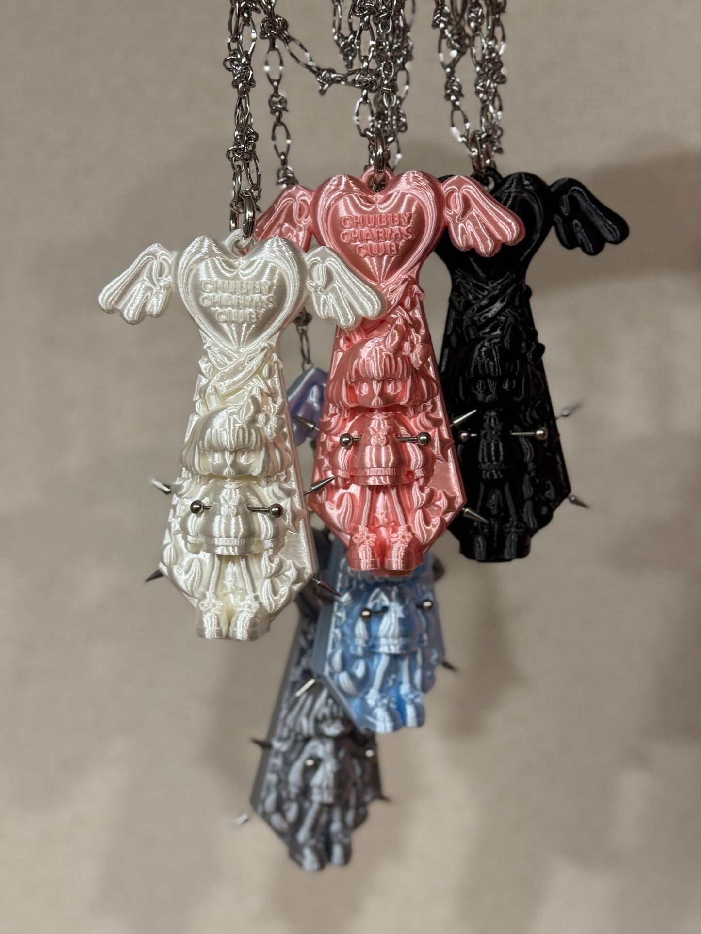 Inner Girl Tie ネクタイ型ネックレス