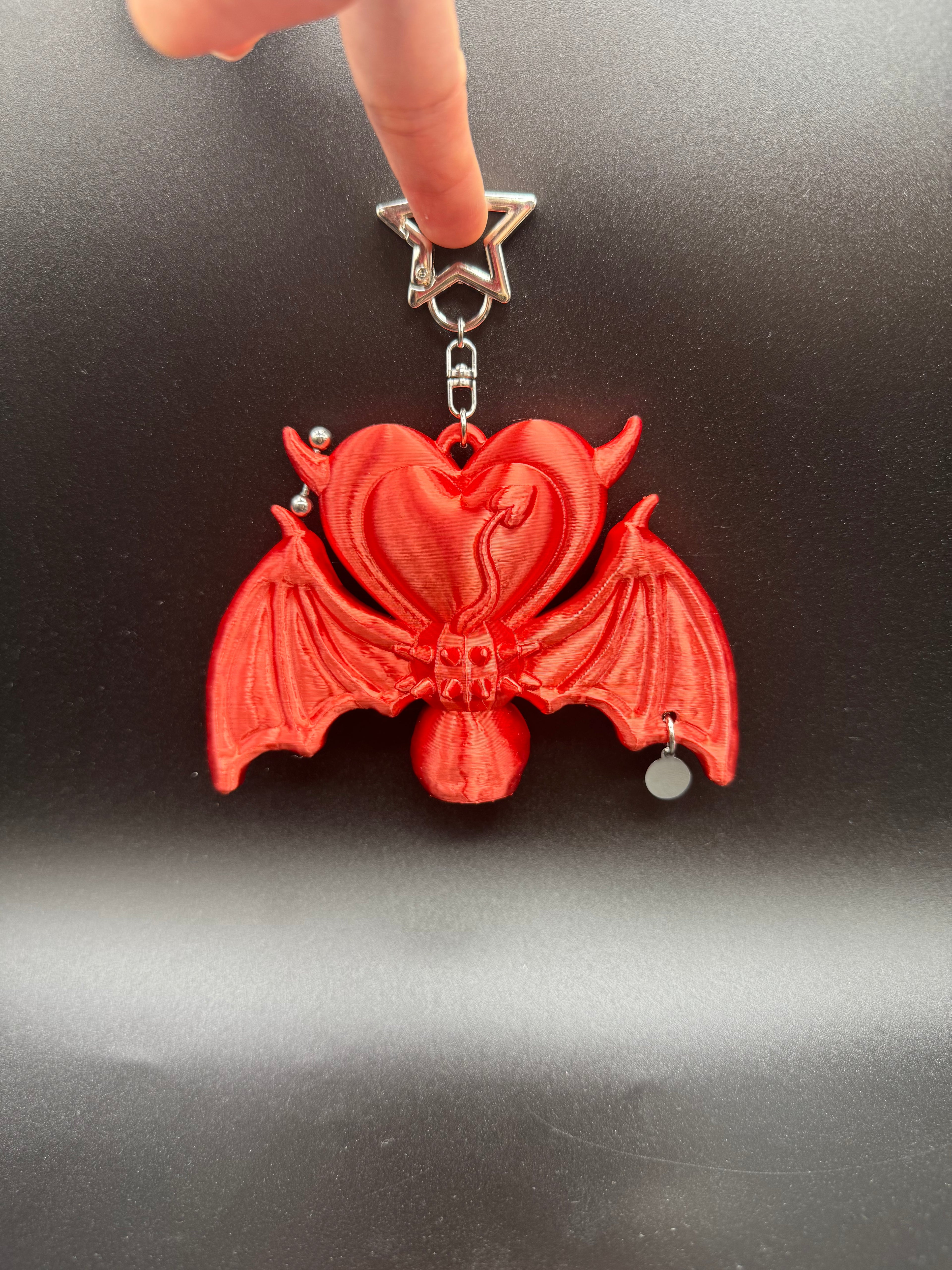 Villan's Kiss Wand ❤️Bloody Red
